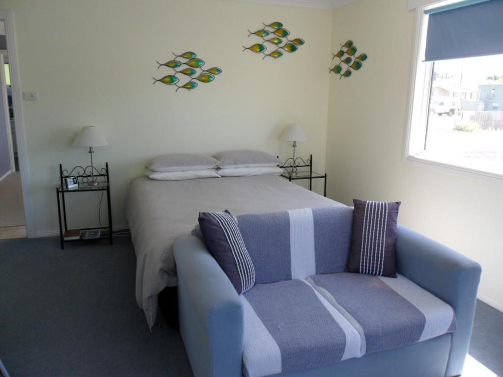 スワンシー フリーシネ ウォーターズ Bed & Breakfast エクステリア 写真