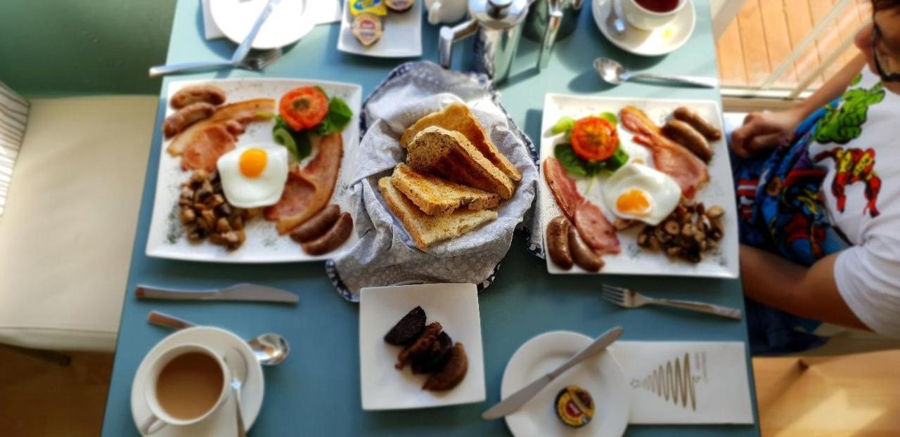スワンシー フリーシネ ウォーターズ Bed & Breakfast エクステリア 写真